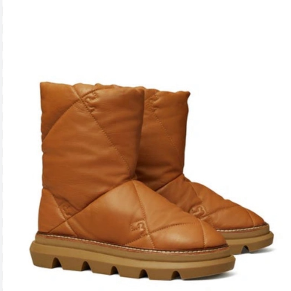 Tory Burch Sleeping Bag Quilted Leather Winter pull on Boots, size 7, Like New!